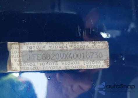 2004 Toyota Rav4 z USA, uszkodzony, nr VIN JTEGD20VX40018730